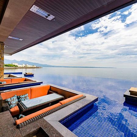 Amane Resort Seikai Beppu Exterior foto Infinity pool at the hotel