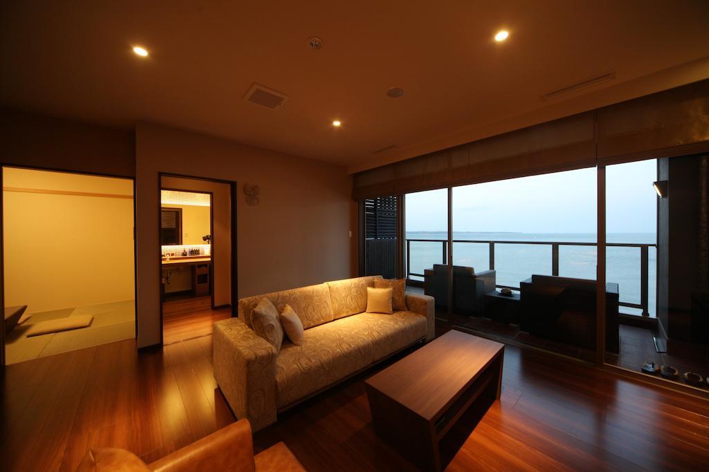 Amane Resort Seikai Beppu Cameră foto A living room in a typical apartment