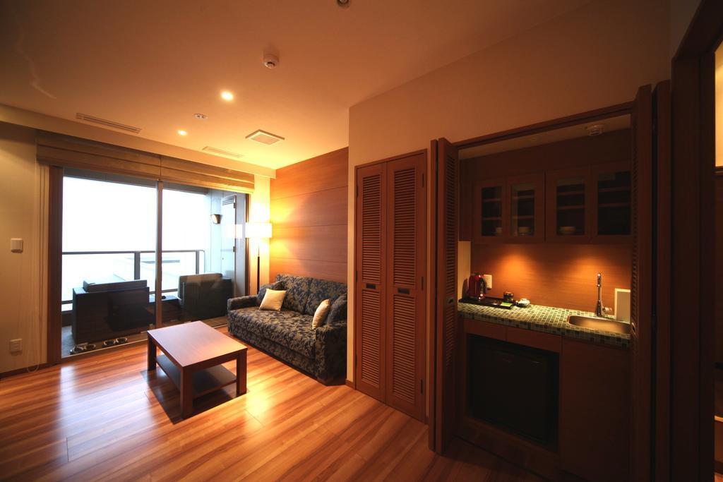 Amane Resort Seikai Beppu Cameră foto A suite at the hotel